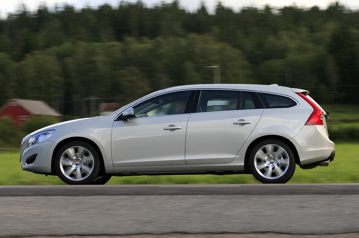 Volvo V60 D3 SE review | Autocar