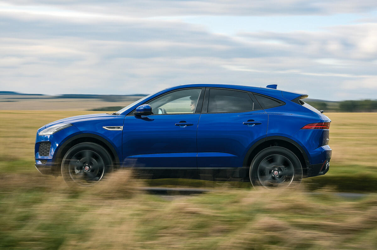 Jaguar E-Pace avis profil latéral