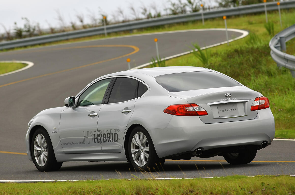 Infiniti M35h review | Autocar