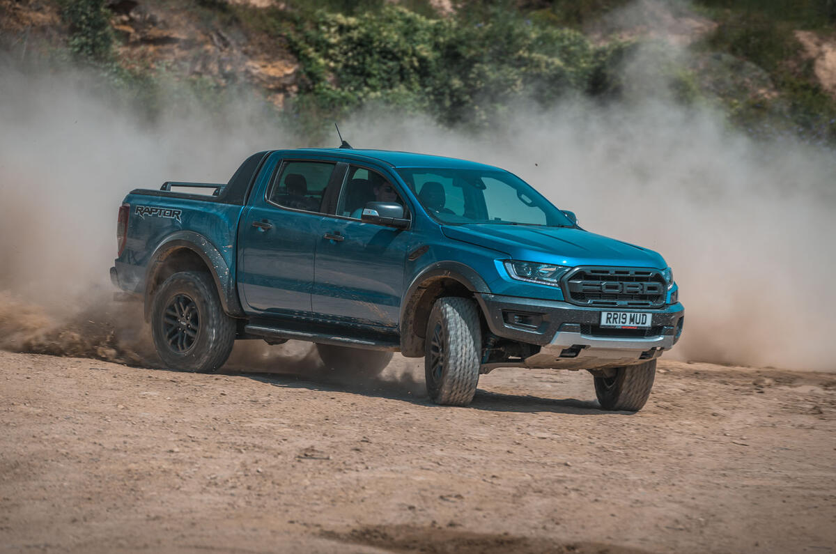 Ford Ranger Raptor 2019 road test review - dust front