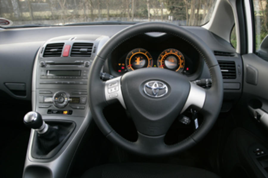 Toyota Auris Sr180 Review Autocar