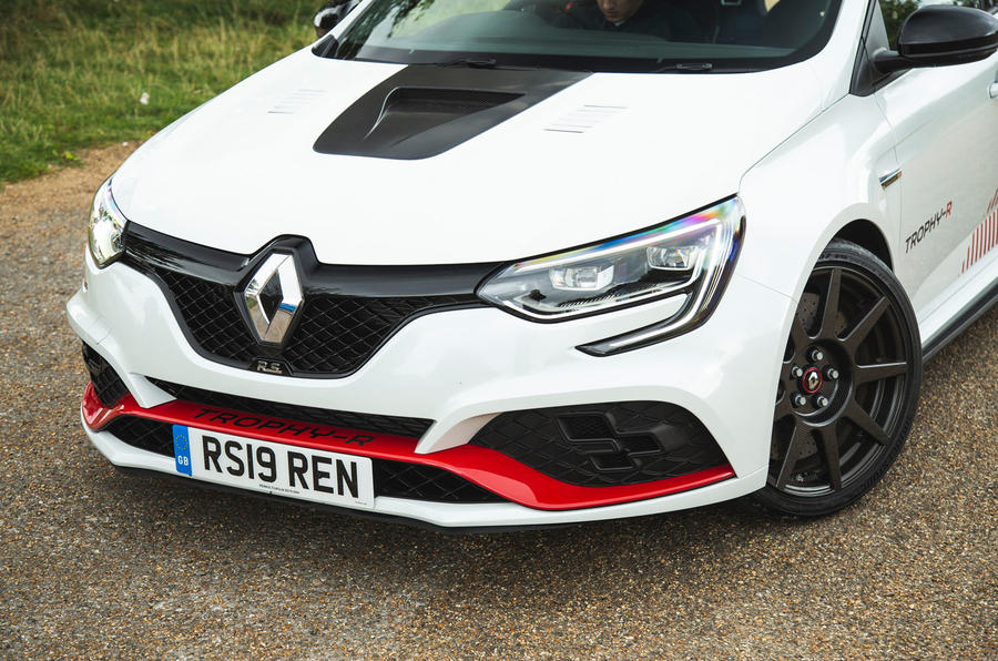 Renault Megane Rs Trophy R Review 21 Autocar