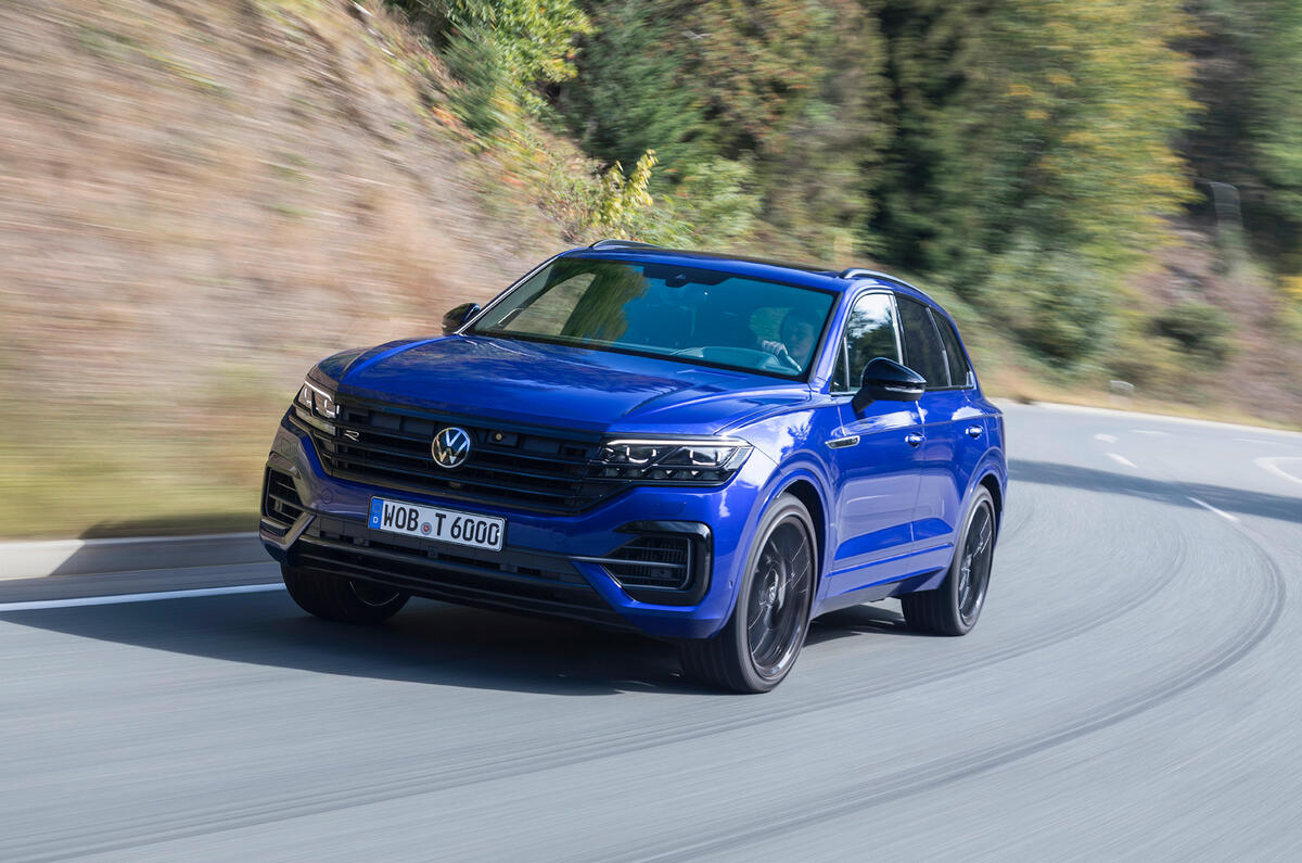 Volkswagen Touareg R Review 2024, Price & Specs | Autocar