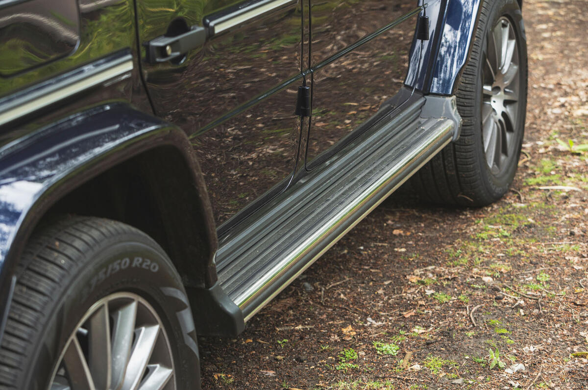 Mercedes-Benz G-Class 2019 road test review - side skirts