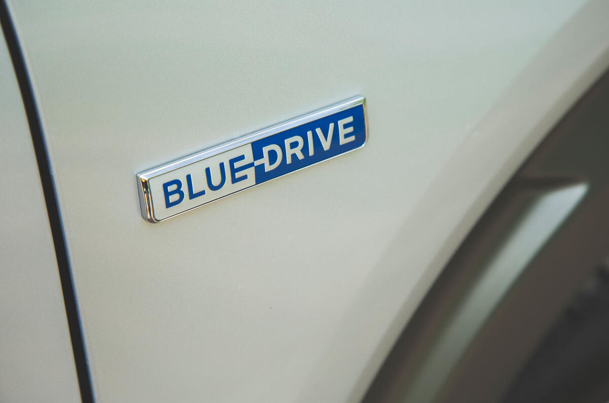 Hyundai Nexo 2019 road test review - BlueDrive badge