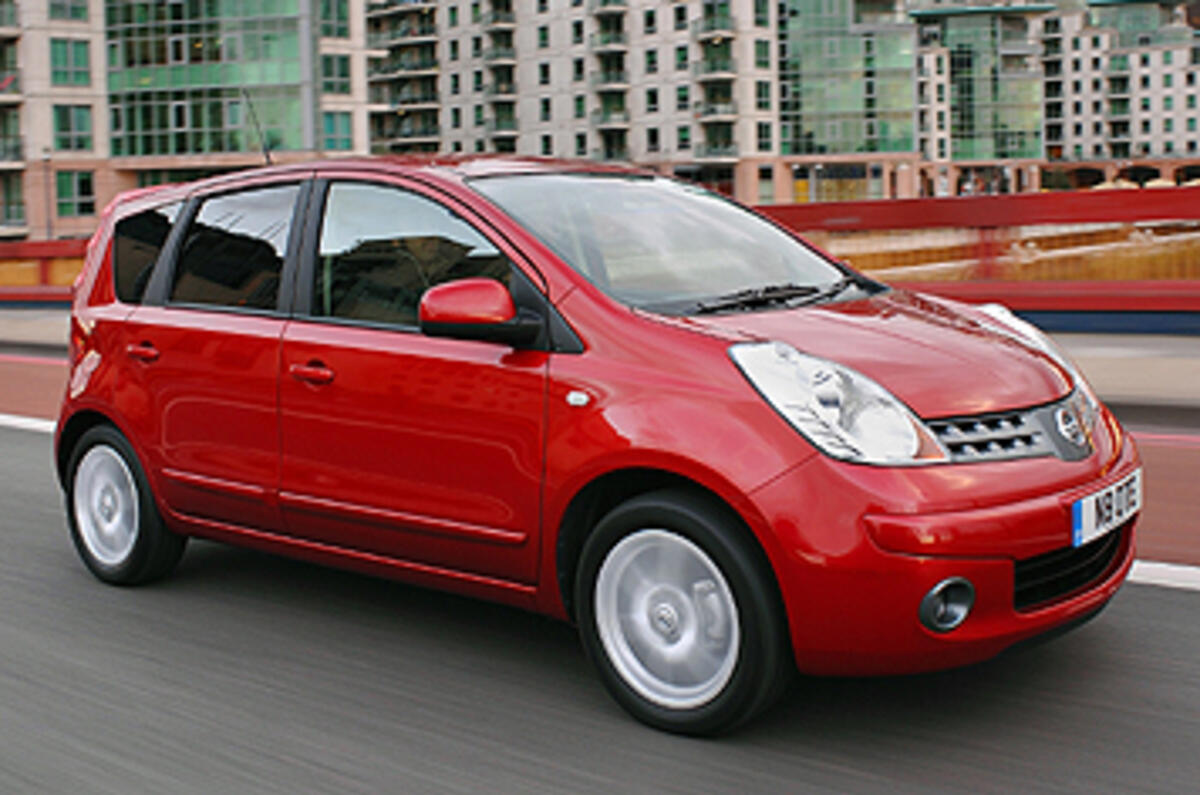 Nissan note 2008 года