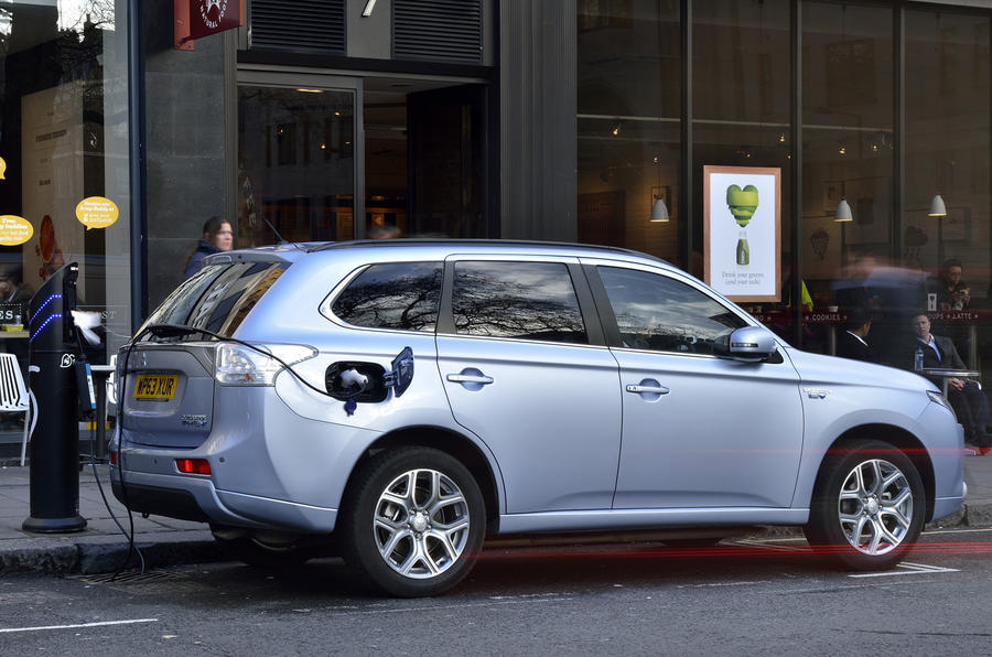 Mitsubishi Outlander PHEV UK first drive