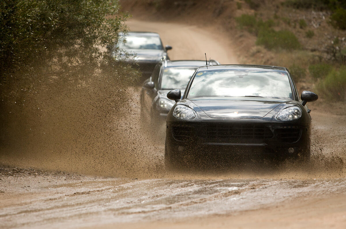 New Porsche Macan 4x4 - first ride