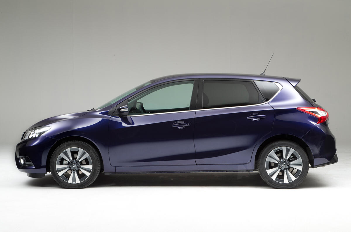 a-closer-look-at-the-new-nissan-pulsar-hatchback-exclusive-studio