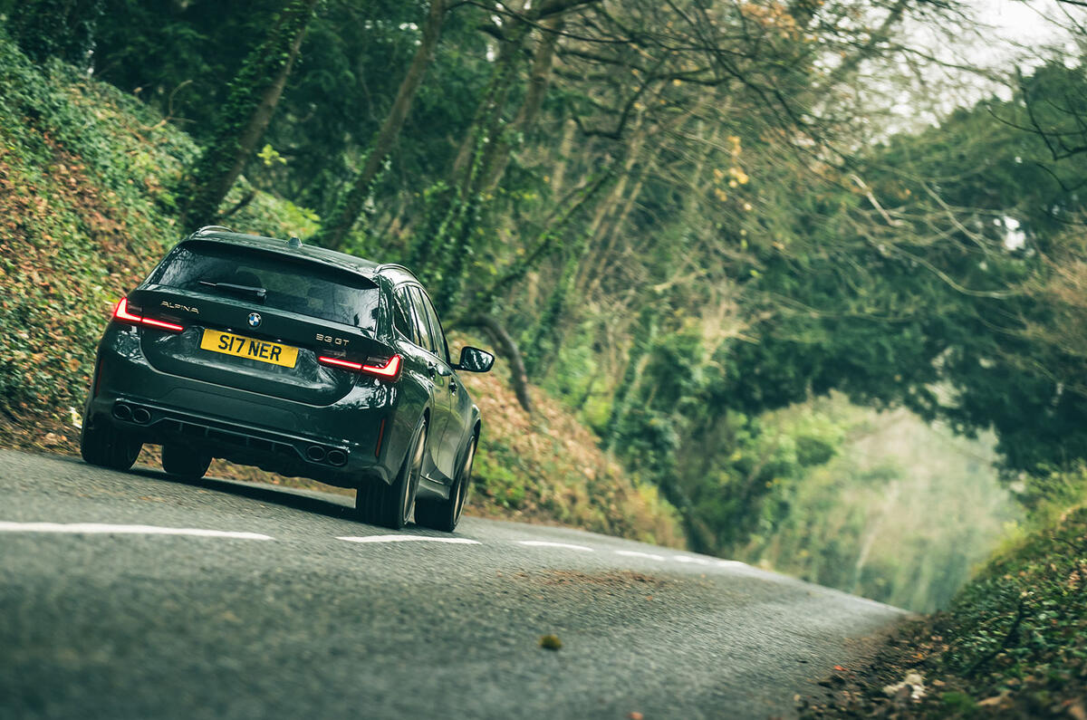 Alpina B3 GT test 2025 004 panneau arrière