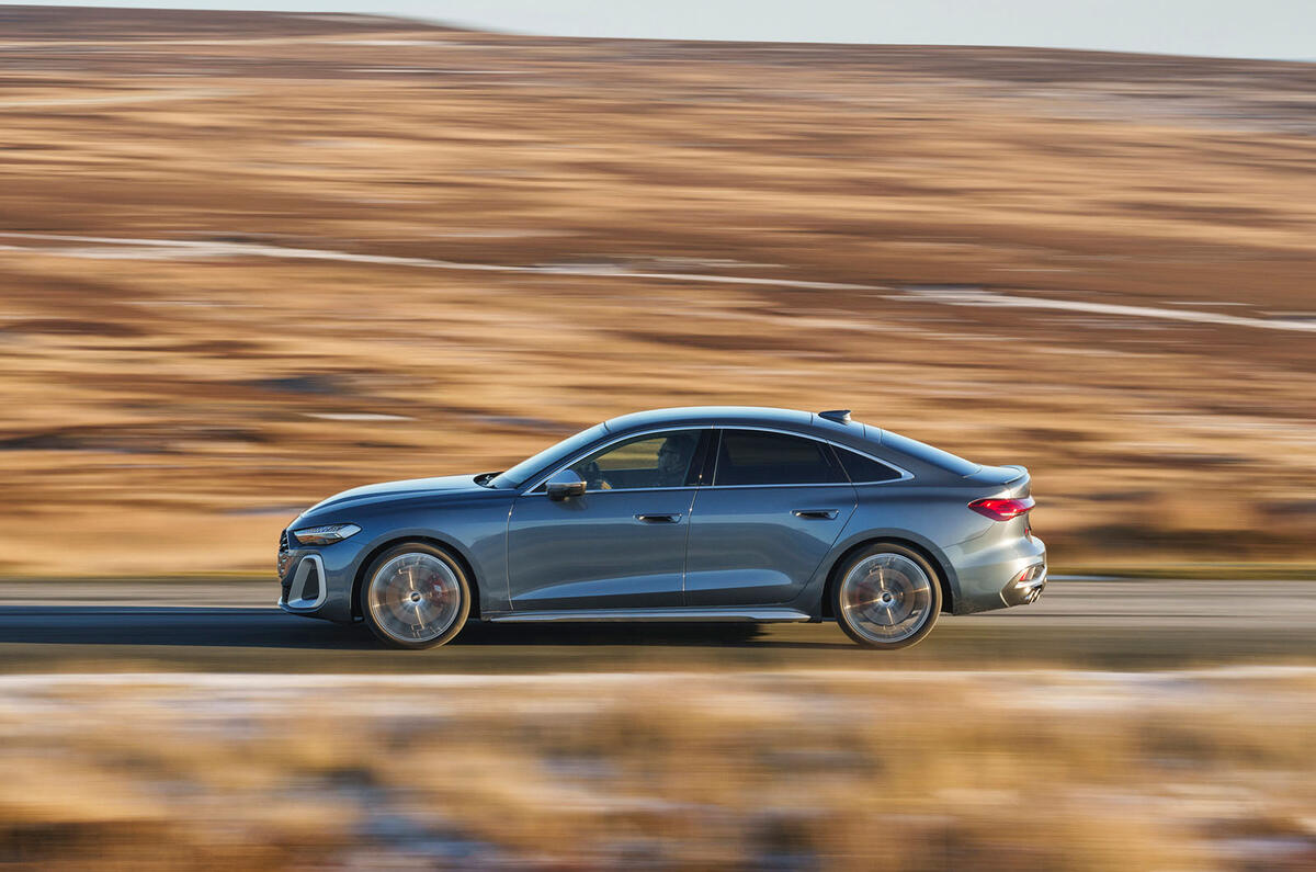 Audi S5 review 2025 002 side panning