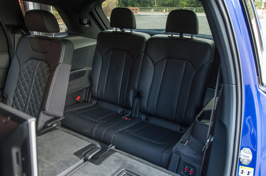 Audi SQ7 interior Autocar