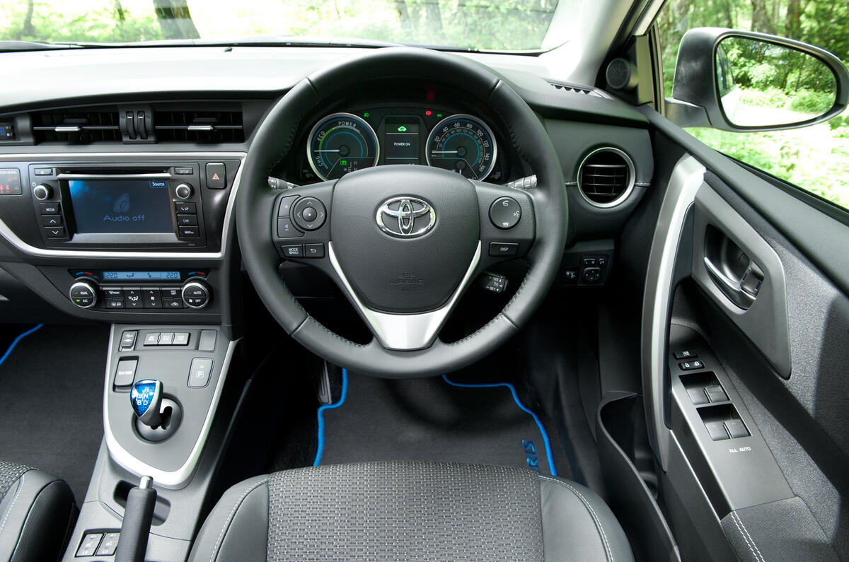 Toyota Auris Touring Sports 1.8 Hybrid Excel first drive review review ...