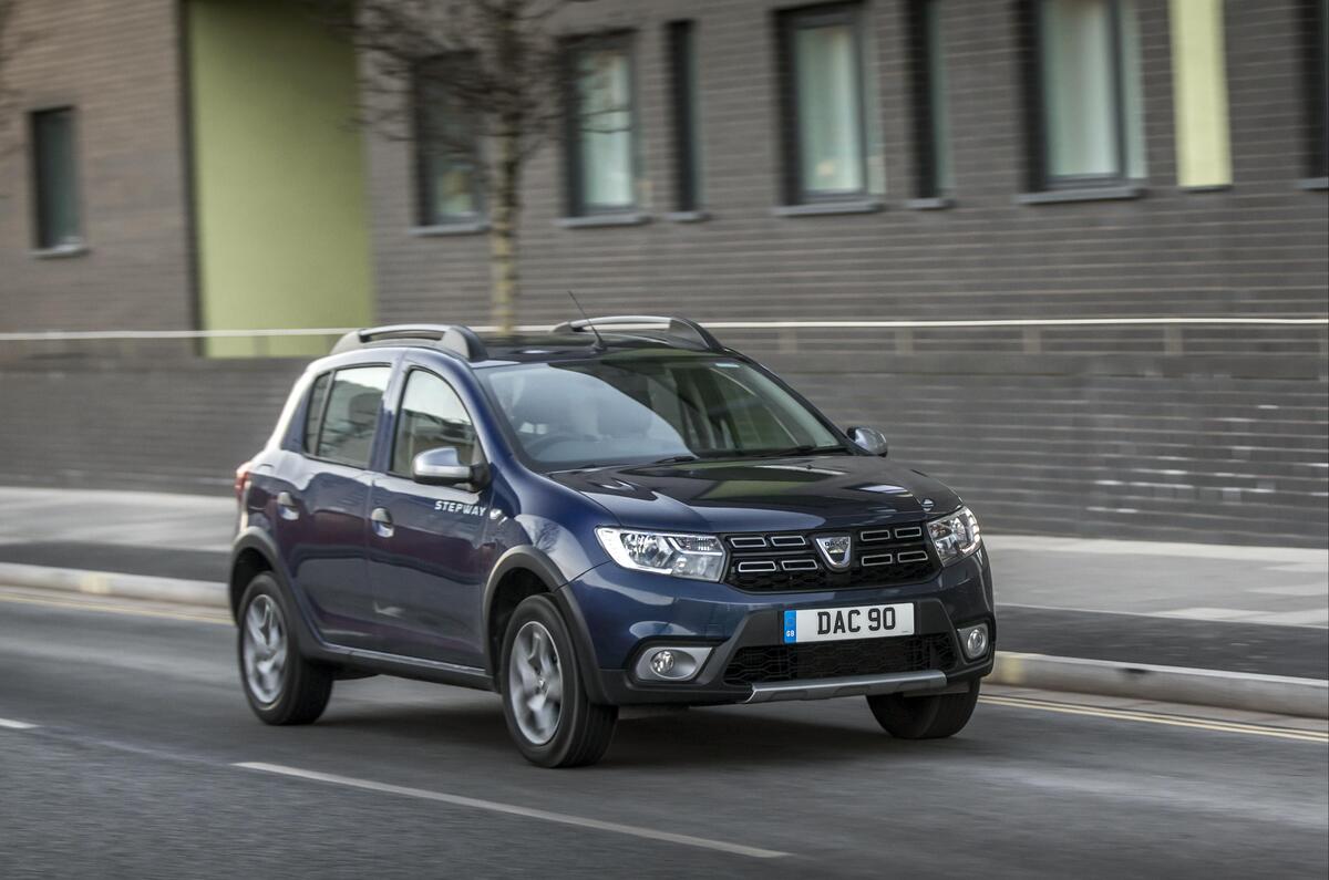 renault duster или sandero stepway