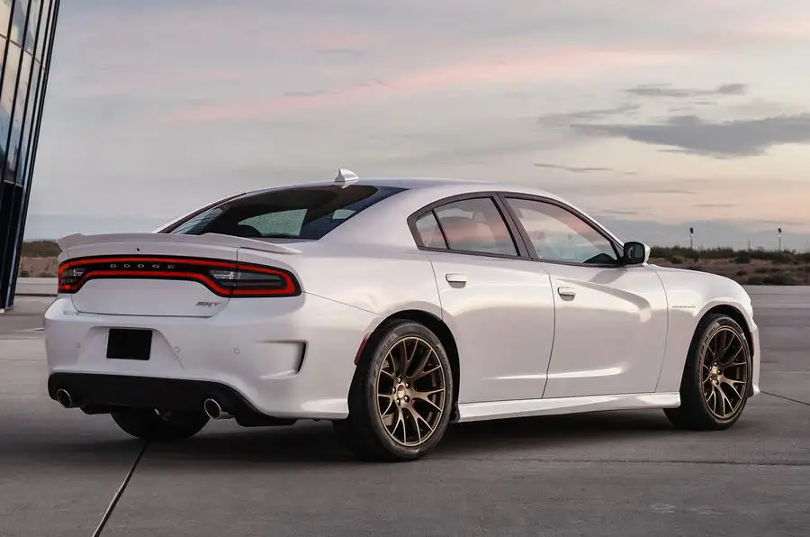 Dodge unleashes new 204mph Charger SRT Hellcat saloon | Autocar