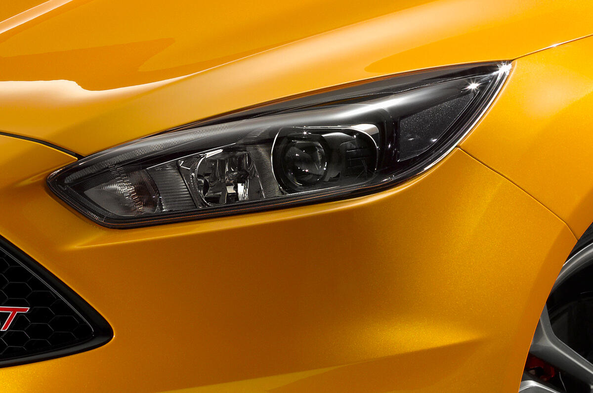 Ford Focus St Headlights