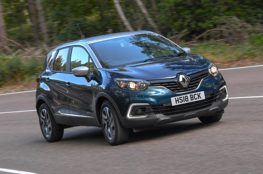 Renault Captur Iconic Tce 90 2018 Uk Review Autocar