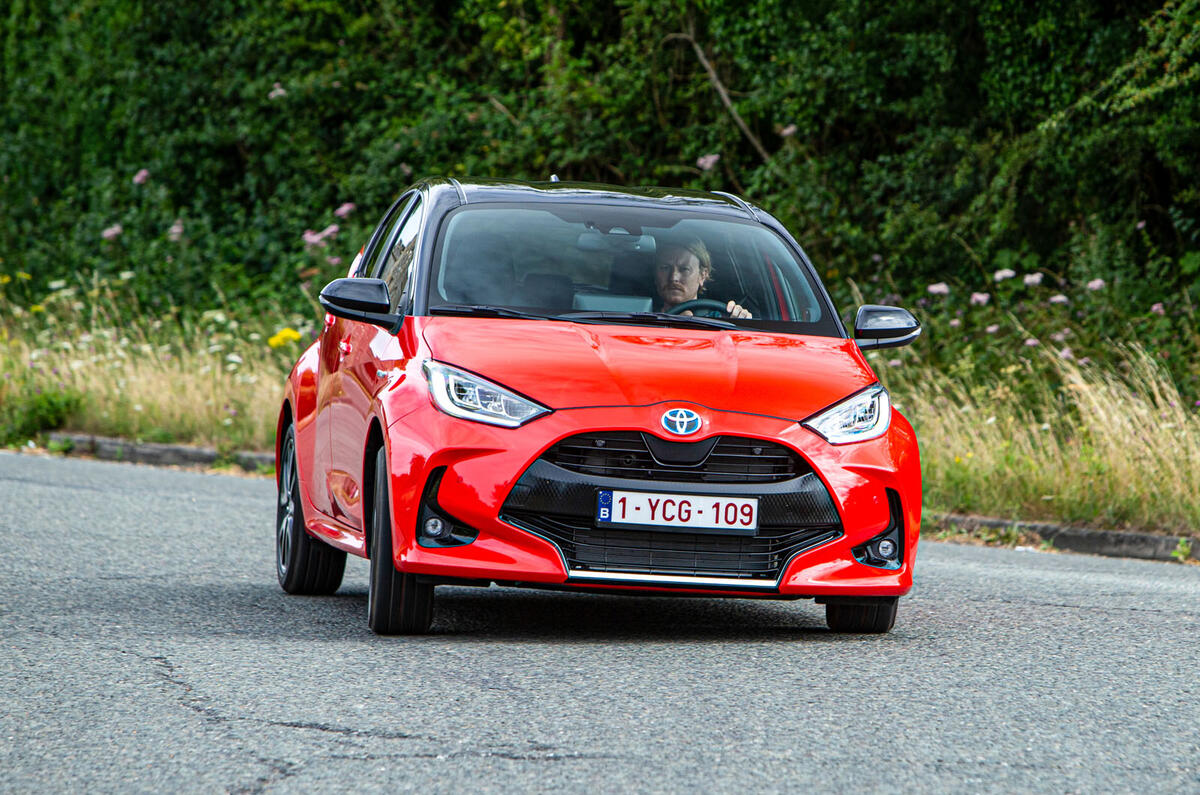 2020 - [Toyota] Yaris - Page 11 1-toyota-yaris-hybrid-2020-uk-fd-front