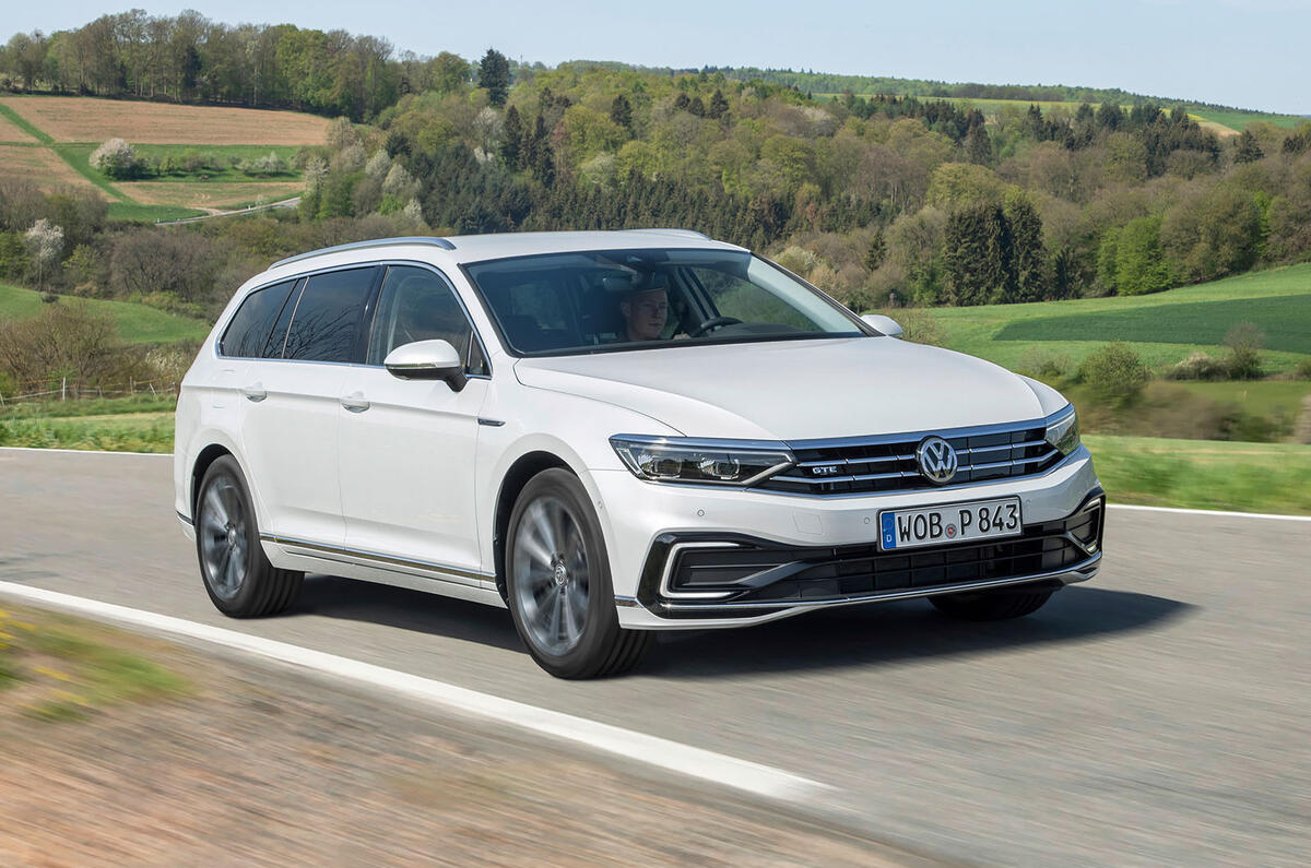 Volkswagen Passat GTE Estate 2019 First Drive | Autocar