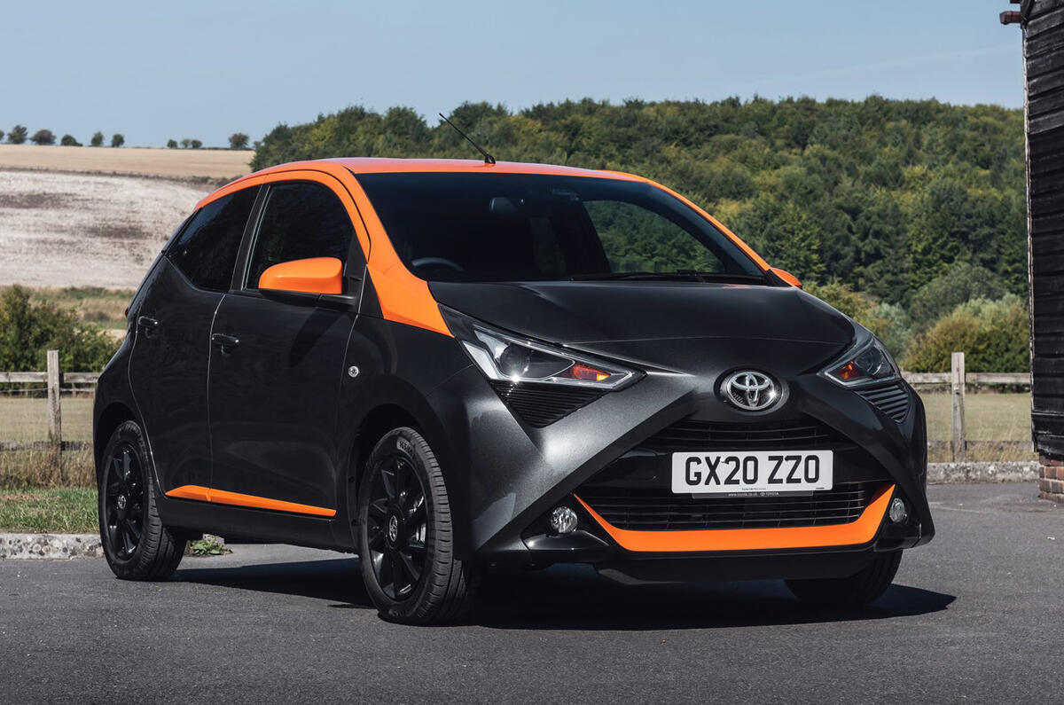 toyota yaris 2020 jbl