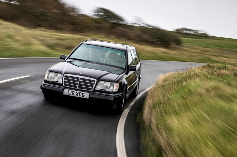 https://www.autocar.co.uk/sites/autocar.co.uk/files/styles/gallery_slide/public/images/car-reviews/first-drives/legacy/14-mercedes-benz-w124-hero-front.jpg?itok=t3O0ffD7