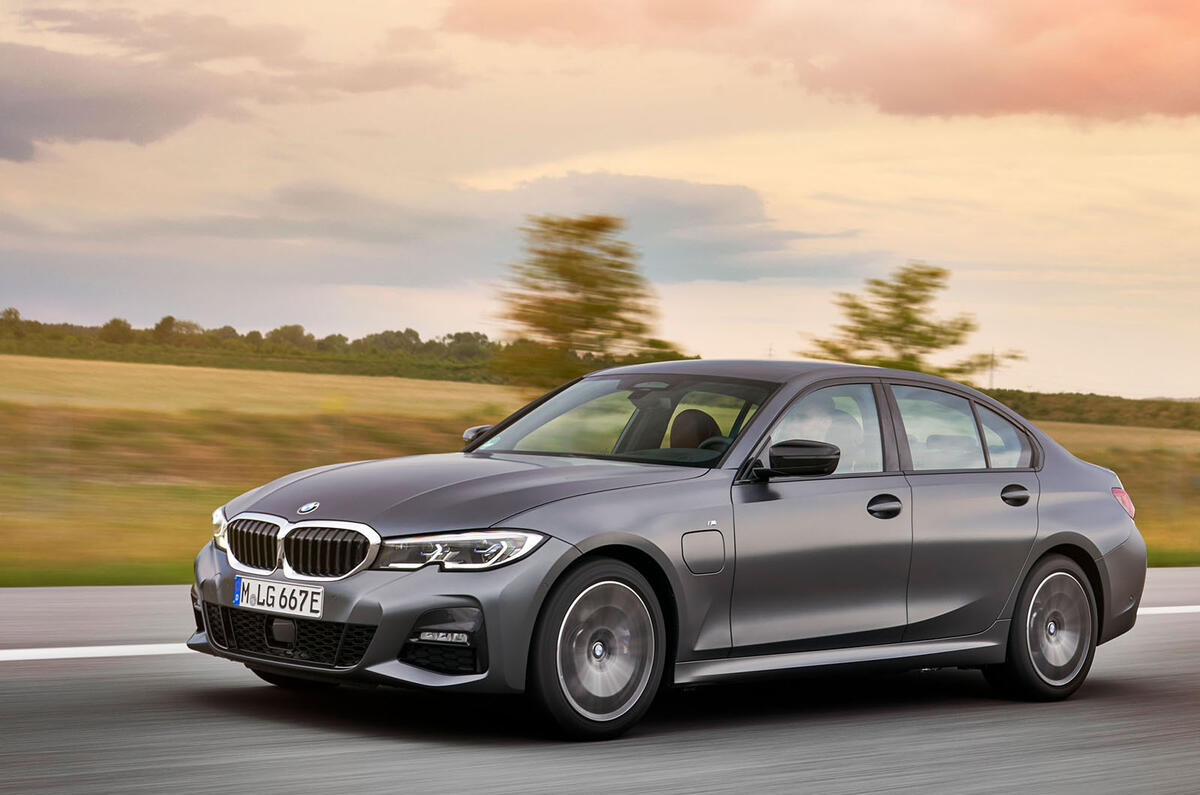 BMW 3 Series 330e 2019 review | Autocar