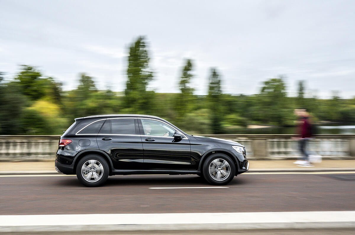 Mercedes-Benz GLC 220d 2019 UK first drive | Autocar