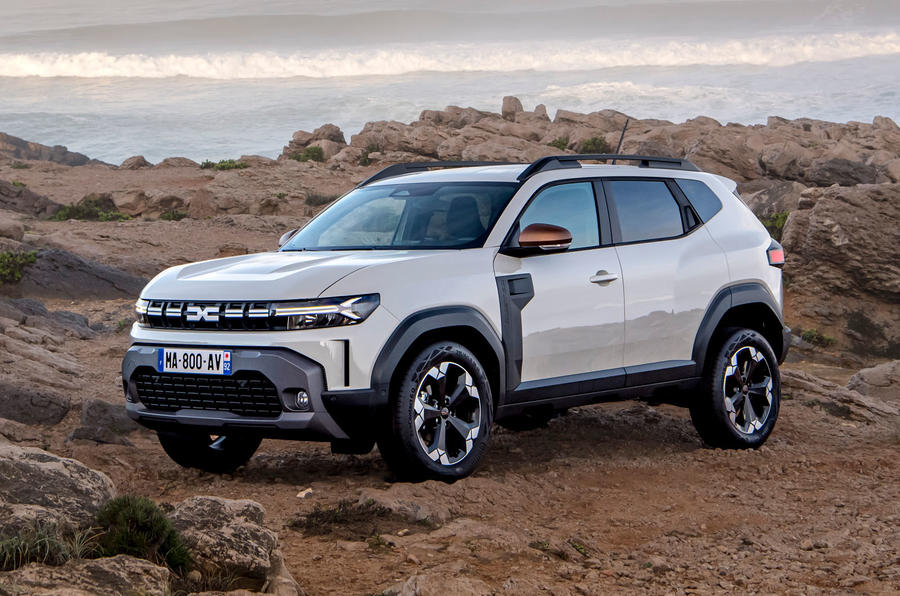 https://www.autocar.co.uk/sites/autocar.co.uk/files/styles/gallery_slide/public/images/car-reviews/first-drives/legacy/2024-dacia-duster-extreme-front-quarter.jpg?itok=Yz0dsCqu