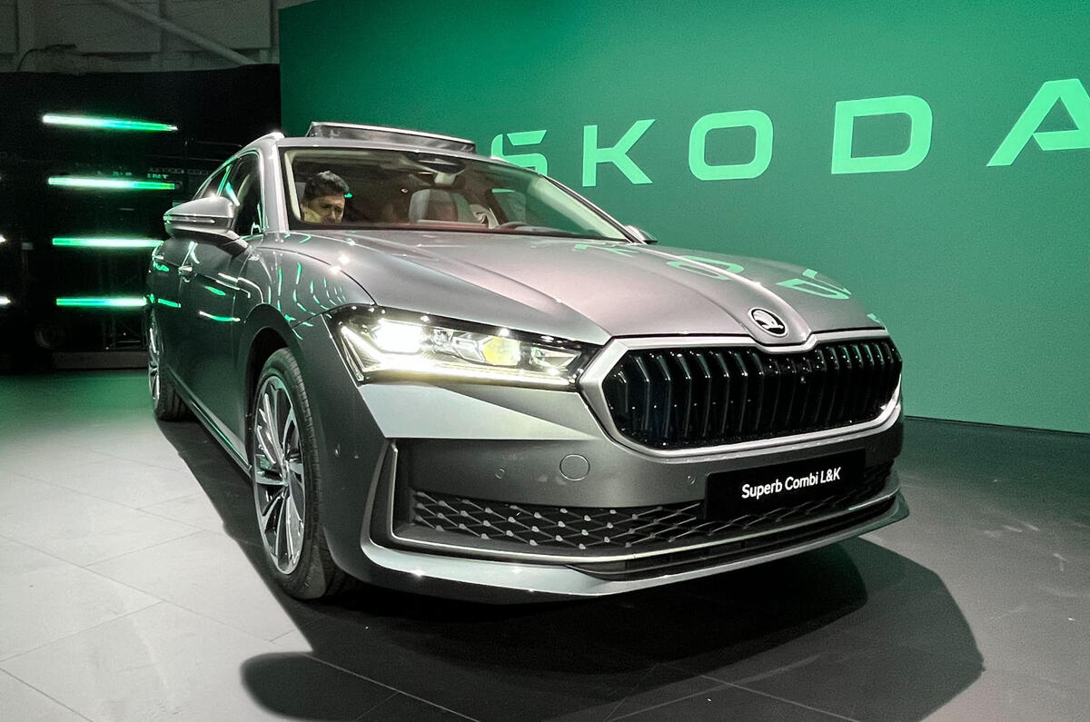 Skoda superb sportline clearance plug in hybrid