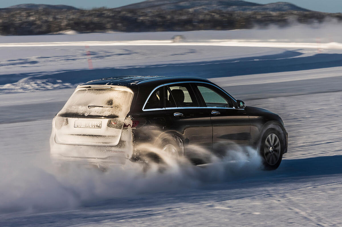 Mercedes Benz Glc 300 4matic Eq Boost 2019 Prototype Review