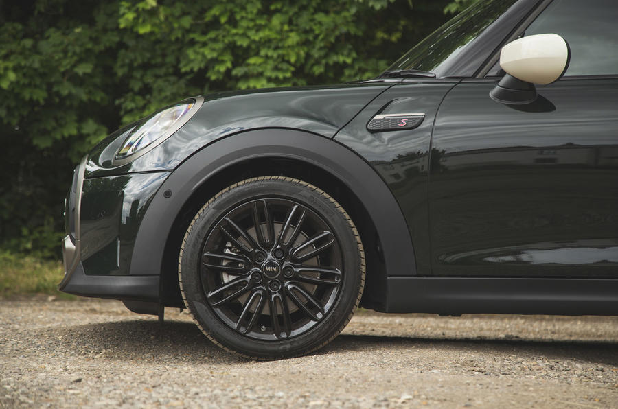 Mini Cooper S 5-Door Hatch Resolute Edition 2022 UK first drive | Autocar