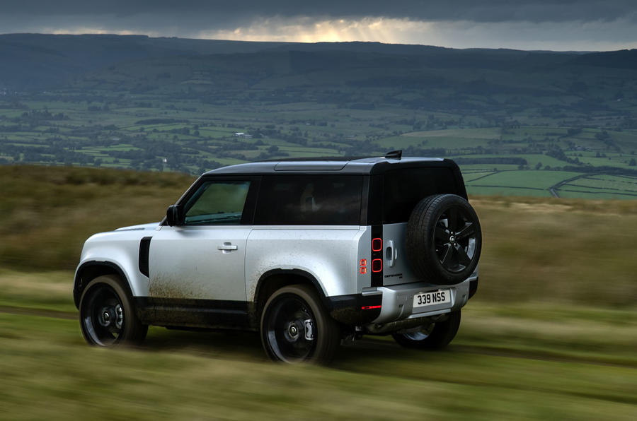 Land rover defender p400e