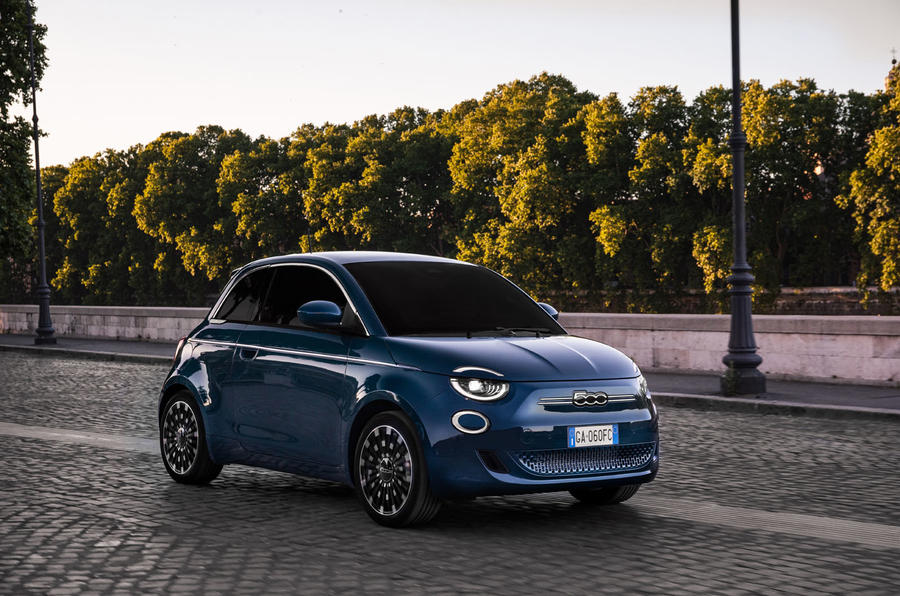 New Fiat 500e Hatchback Electric City Car To Cost 26 995 Autocar