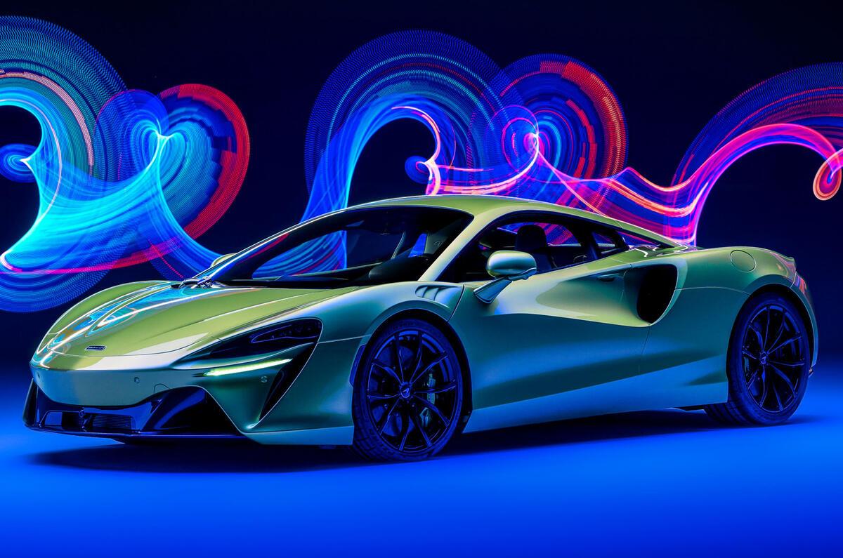 99 McLaren Artura 2021 Autocar images studio front edit