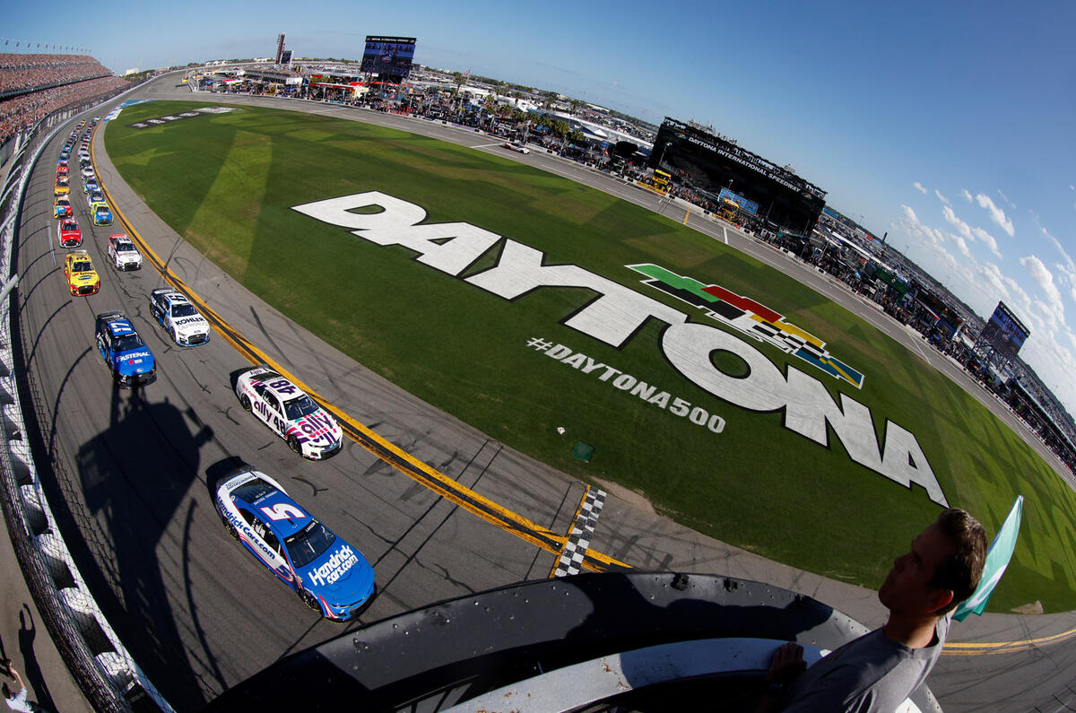 Racing lines How a rookie elbowed his way to a Daytona 500 win