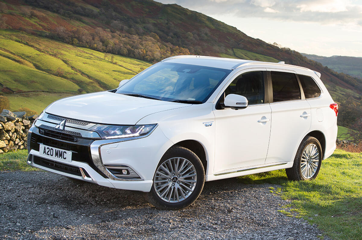 Outlander phev deals kwh