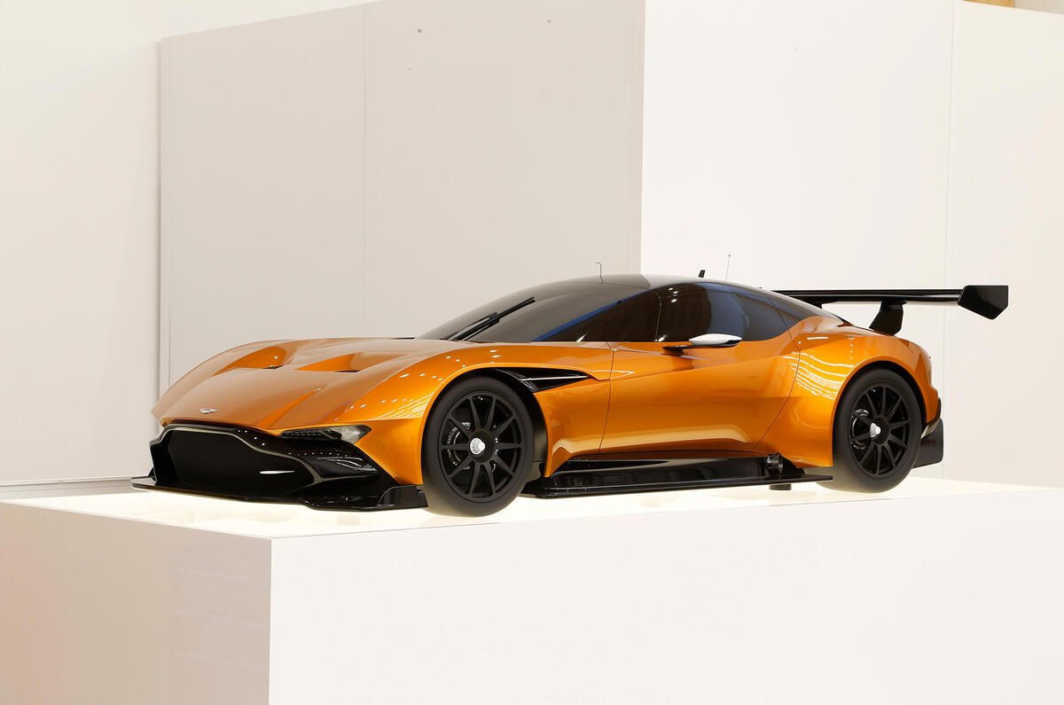 New Aston Martin Vulcan gets dynamic debut at Goodwood | Autocar