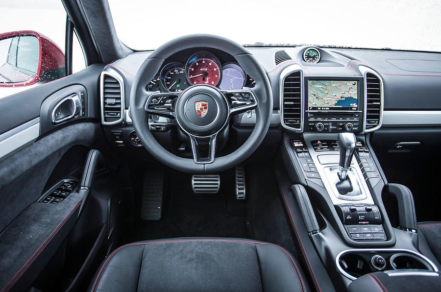 porsche cayenne gts 2015