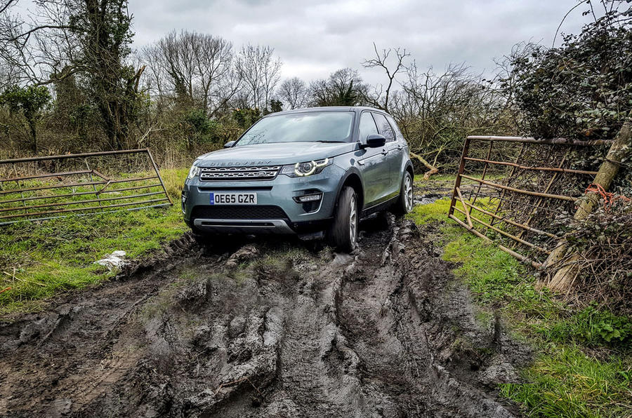 2016 Land Rover Discovery Sport HSE Road Test, Car Reviews
