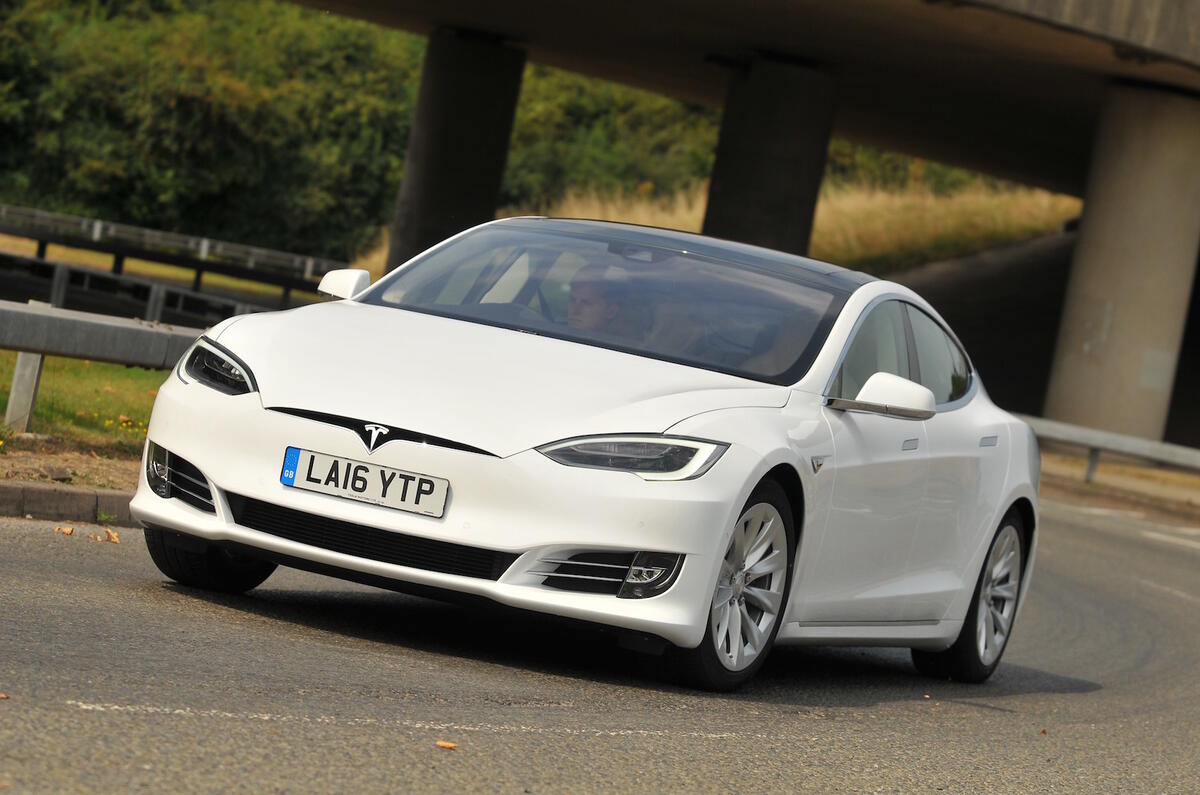 Tesla model s on sale p100d range