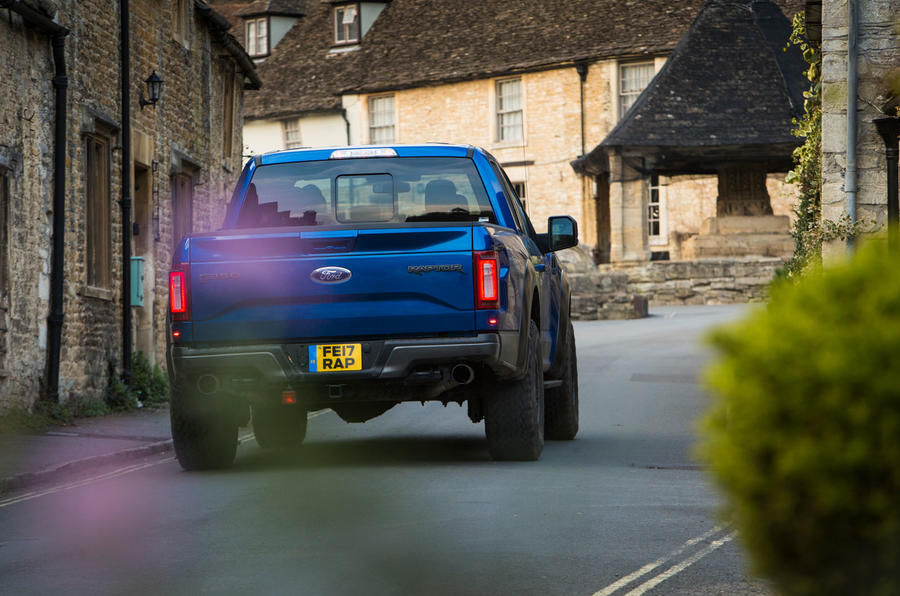 Ford F 150 Raptor Vs The Cotswolds Us Truck On Uk Roads