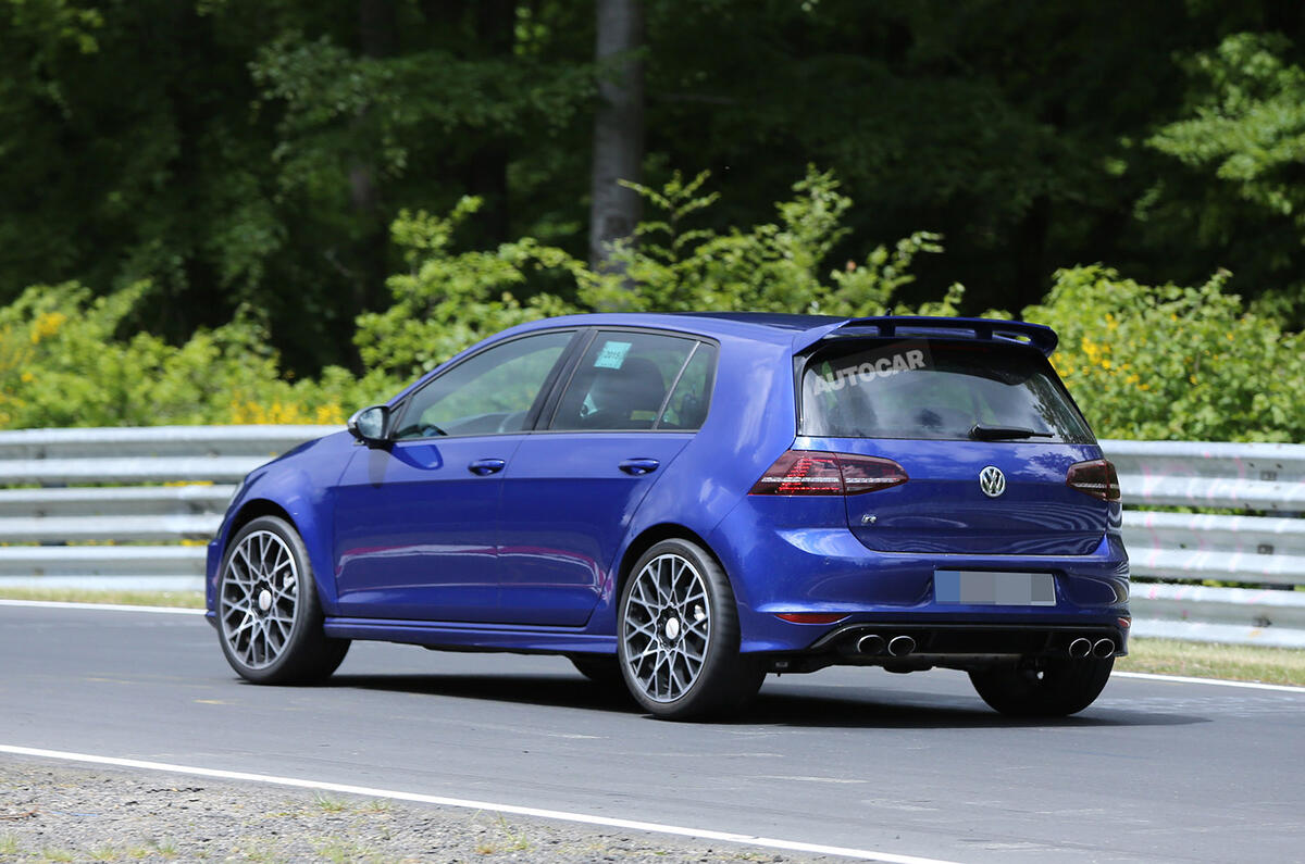 Volkswagen Golf R400 - first spy pictures | Autocar