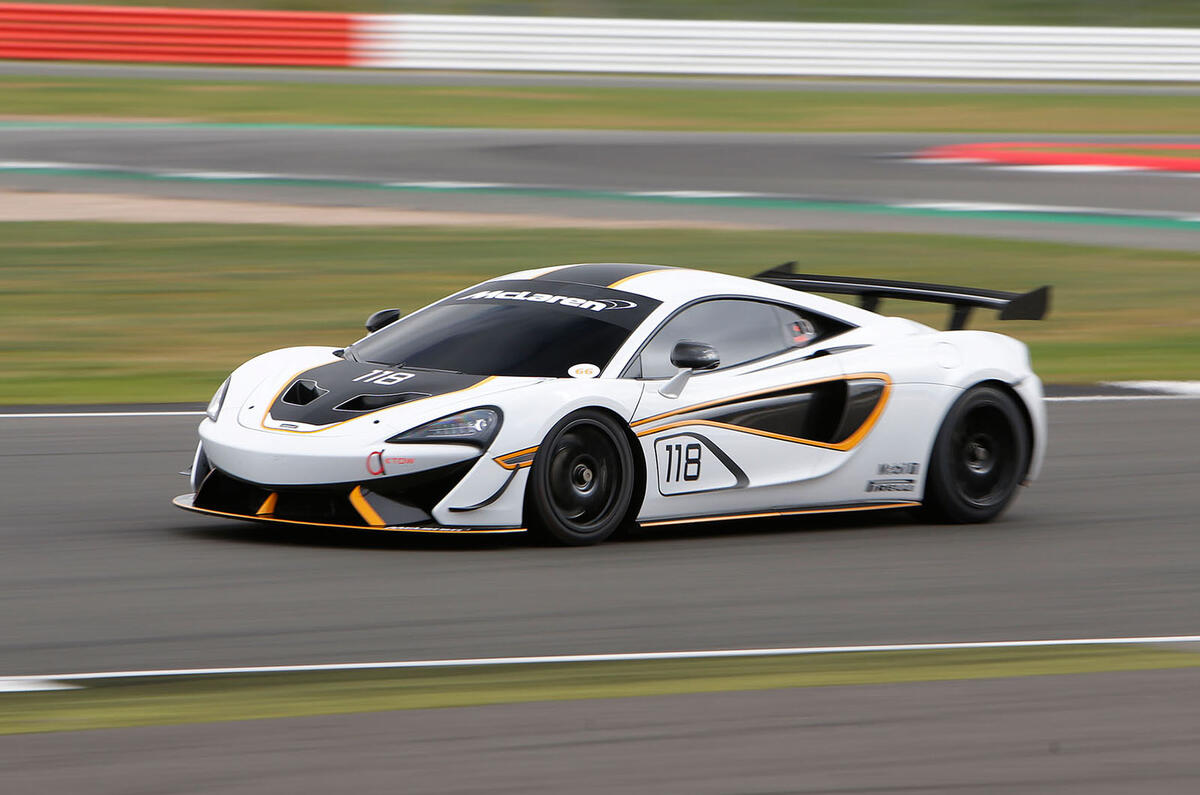 McLaren 570S GT4 vs Aston Martin Vantage GT4, Porsche Cayman GT4 and ...