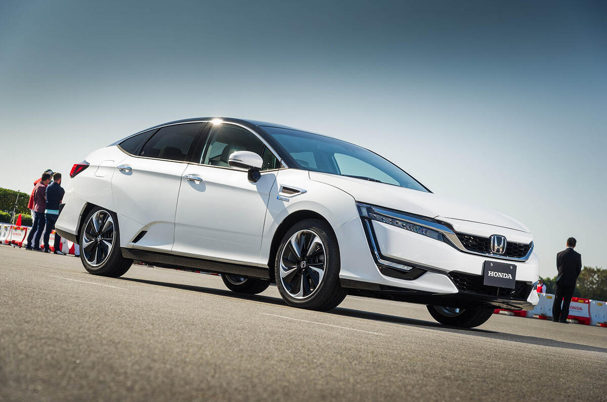 2016 Honda FCV Clarity review | Autocar