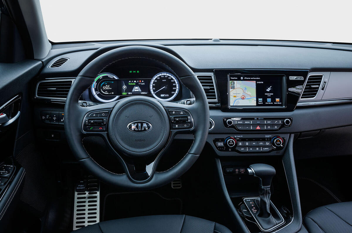 2016 Kia Niro review review | Autocar