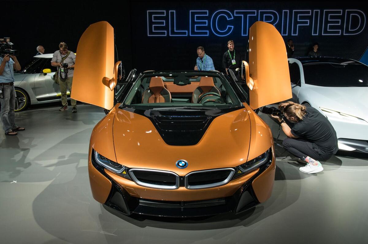 BMW i8 Roadster