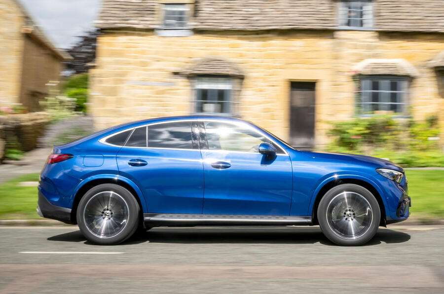 Mercedes GLC Coupe side tracking