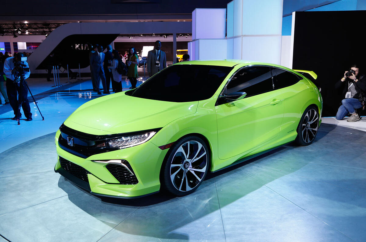 2017 Honda Civic spotted undisguised in the UK | Autocar