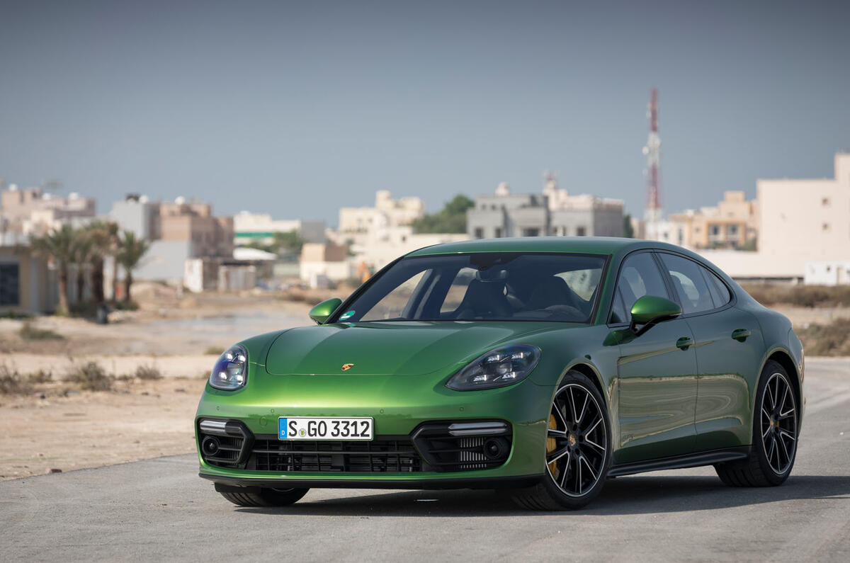 Porsche panamera gts 2018