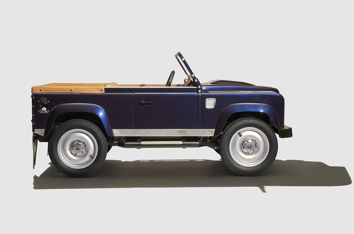 land rover pedal car